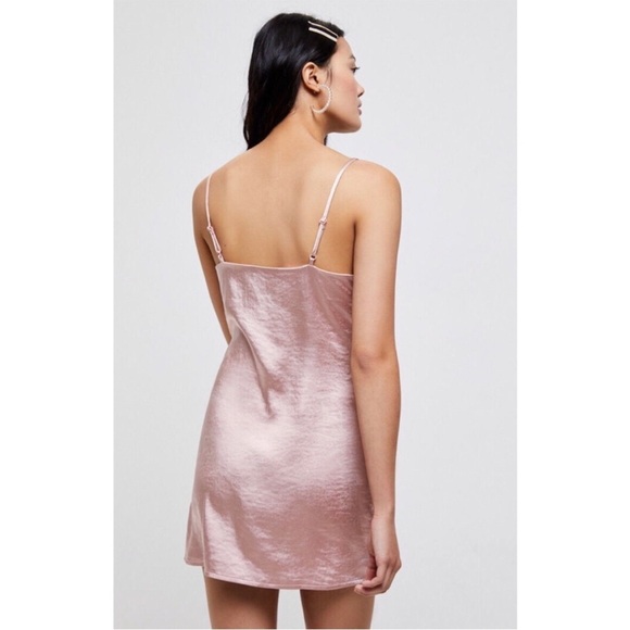 Kendall & Kylie Mini Dress - Picture 4 of 13